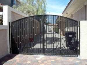 designer-metal-gate