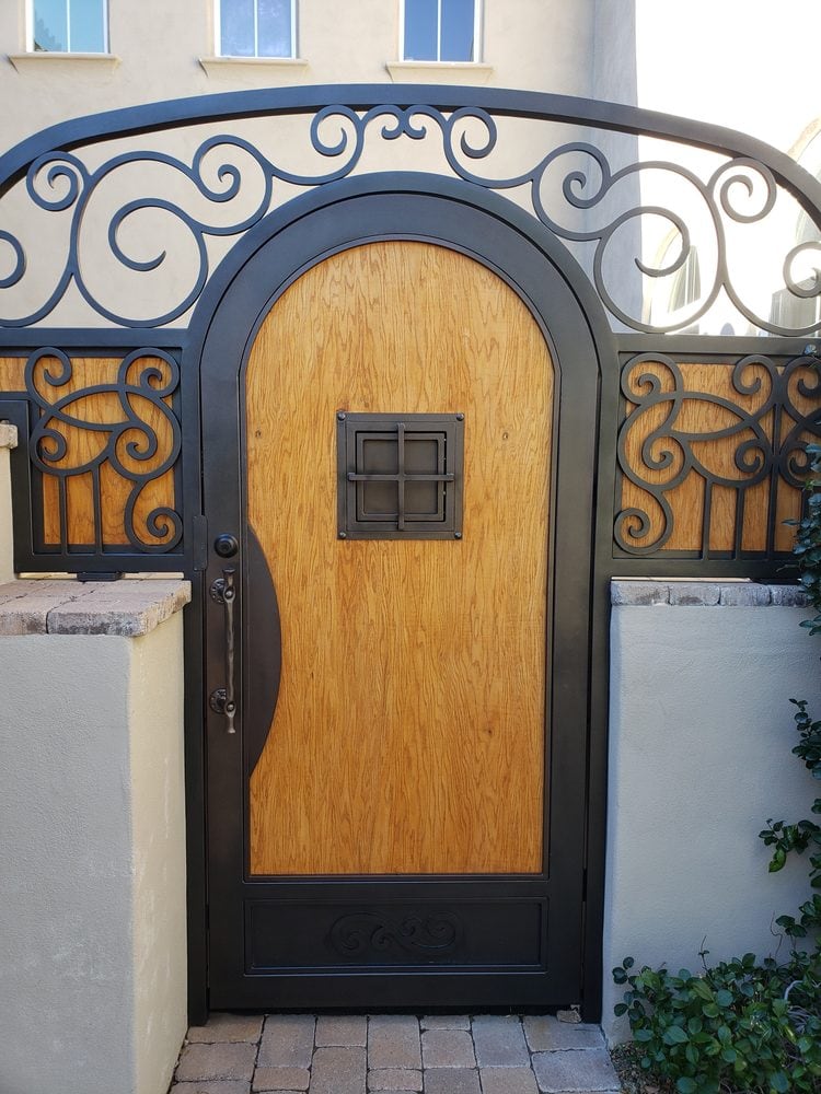 Custom courtyard entry gate detail, Greyhawk Scottsdale AZ