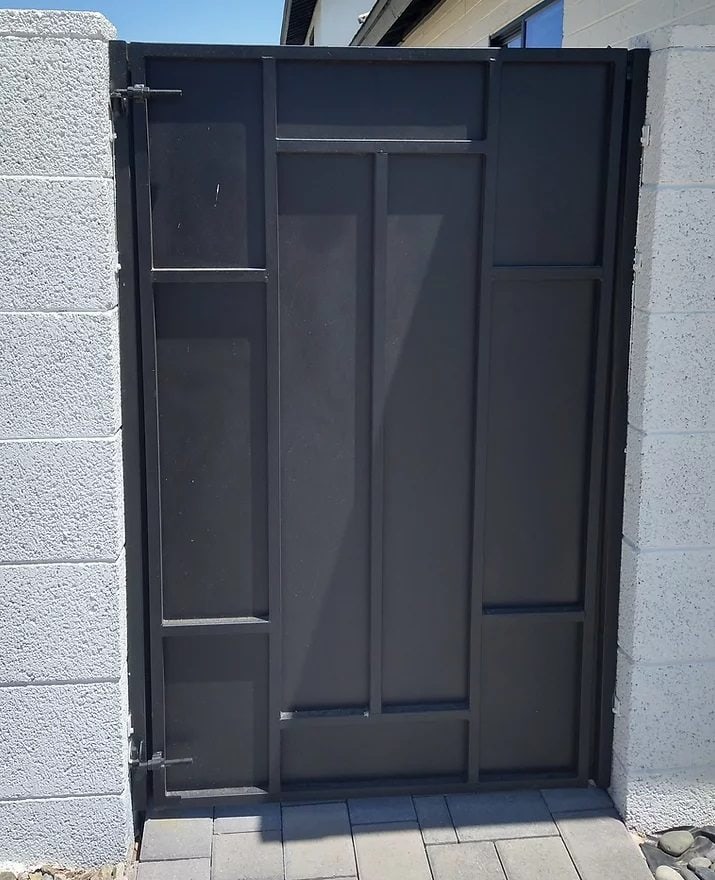 Modern paneled side gate in Scottsdale AZ
