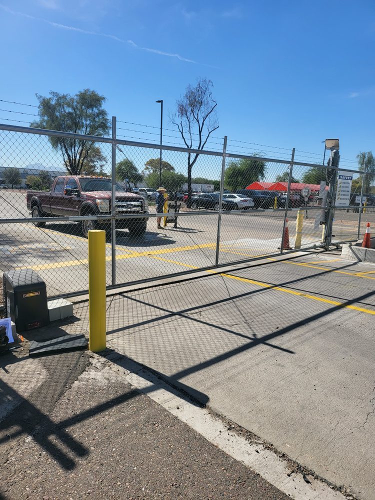 Commercial electric gate in Phoenix, Arizona