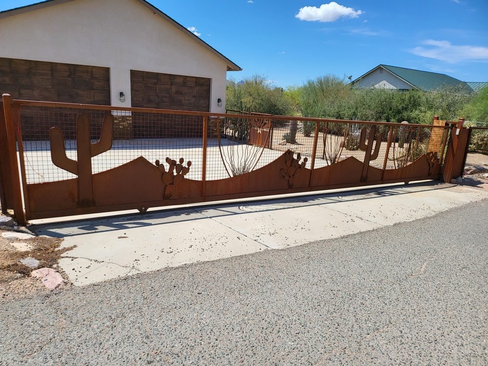 Cactus mountain silhouette driveway gate, Scottsdale AZ