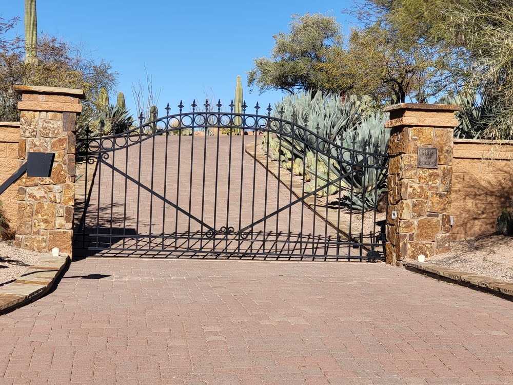 Circle pattern estate driveway gate, Scottsdale AZ