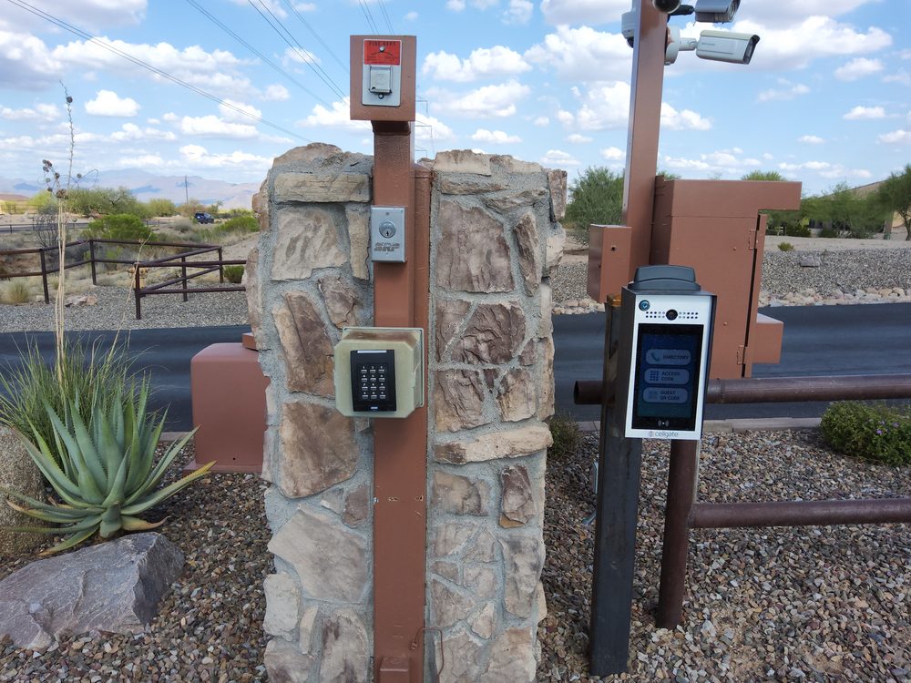 Automatic gate access control system in Scottsdale, Arizona