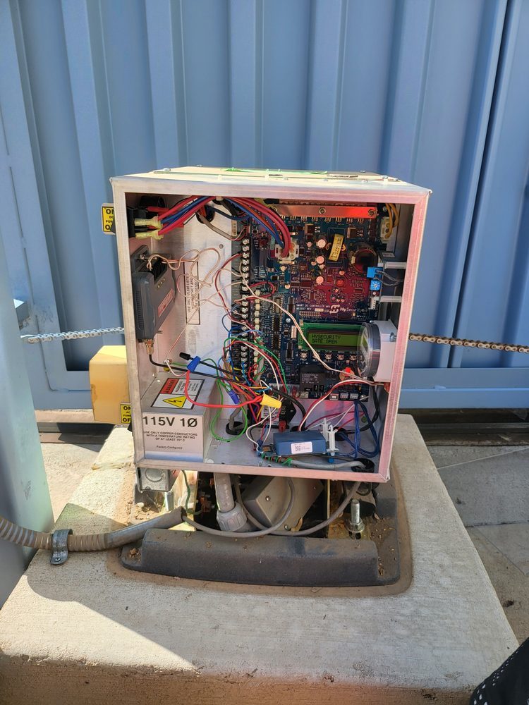 HySecurity commercial automatic slide gate repair in Scottsdale, Arizona